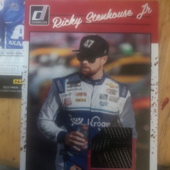 Trading cards - Picture 5 of 5